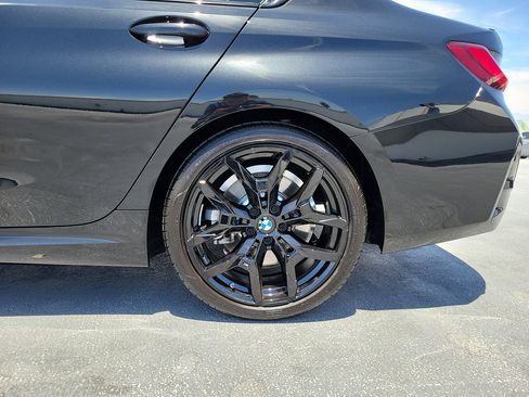 Used 2026 BMW 330i Sedan w/ M Sport Package RWD image 6