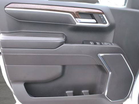 Used 2022 GMC Sierra 1500 Elevation w/ LPO, Elevation Black Package image 24