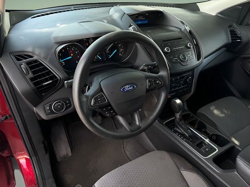 Used 2017 Ford Escape SE FWD image 21