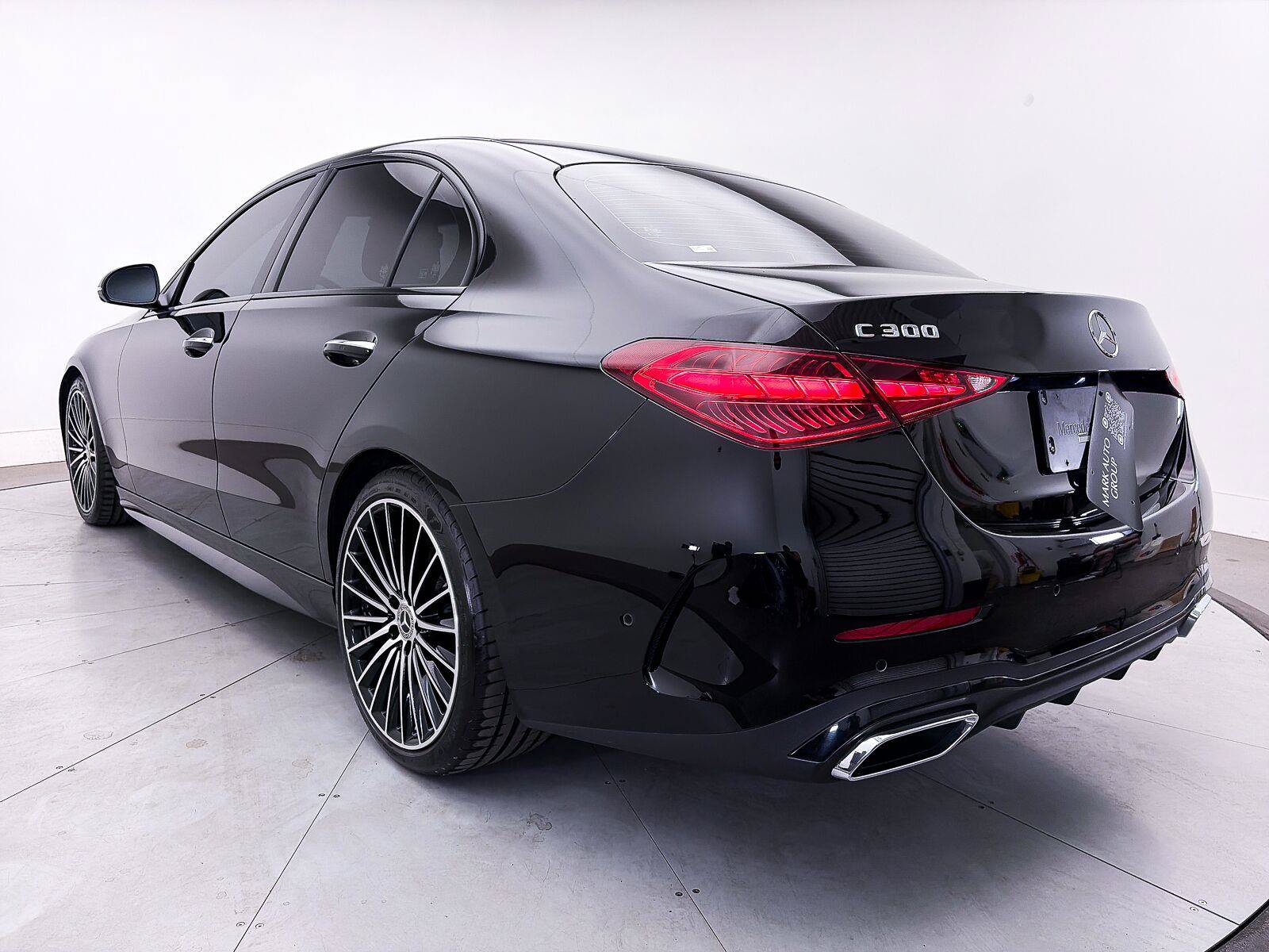 Used 2023 Mercedes-Benz C 300 Sedan image 13