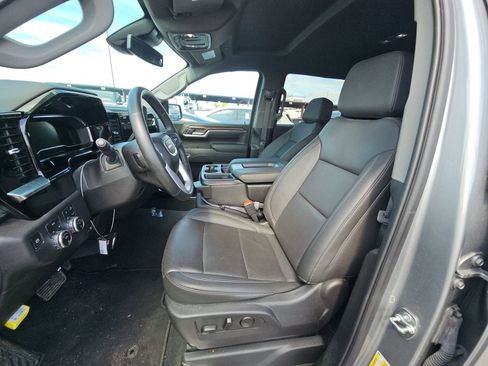 Used 2025 GMC Sierra 1500 SLT AWD/4WD image 7