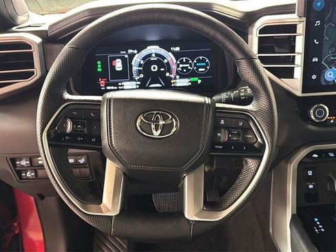 Used 2025 Toyota Sequoia Platinum image 22