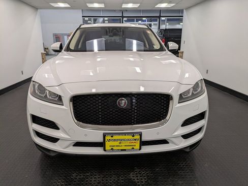 Used 2020 Jaguar F-PACE Prestige image 2
