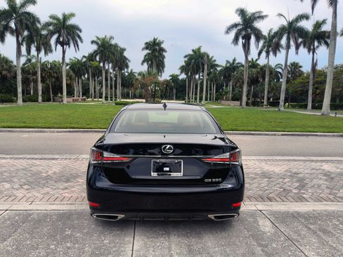Used 2017 Lexus GS 350 w/ Preferred Accessory Package RWD image 17