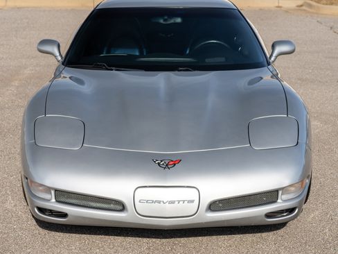 Used 2004 Chevrolet Corvette Z06 w/ Memory Package image 11