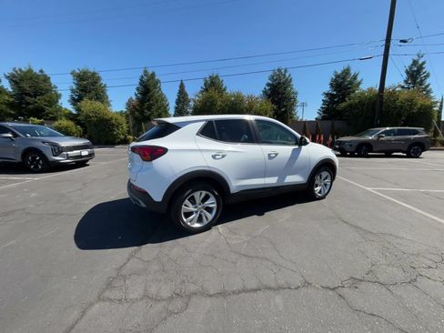 Used 2025 Buick Encore GX Preferred AWD/4WD image 14