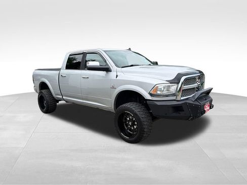 Used 2015 RAM 2500 Laramie AWD/4WD image 1