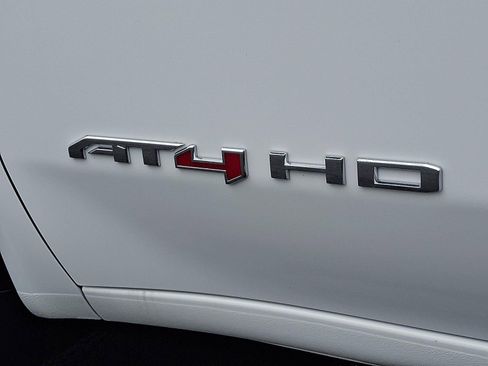 New 2026 GMC Sierra 2500 AT4 w/ AT4 Premium Plus Package AWD/4WD image 12