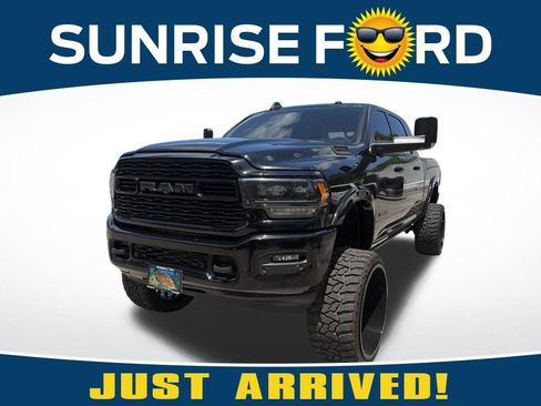 Used 2020 RAM 2500 Limited AWD/4WD image 1