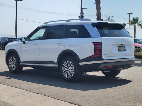 New 2027 Hyundai Palisade SEL FWD image 3