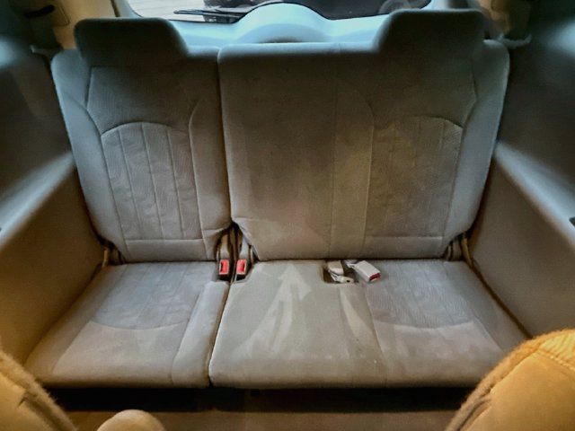 Used 2017 Buick Enclave Convenience FWD image 28