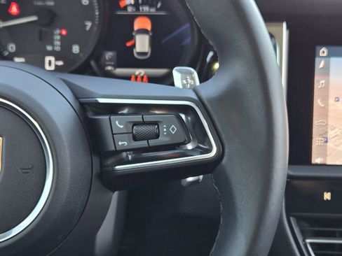 Used 2022 Porsche Macan image 34