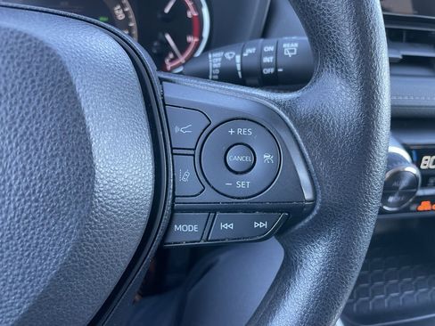 Used 2024 Toyota RAV4 XLE image 19