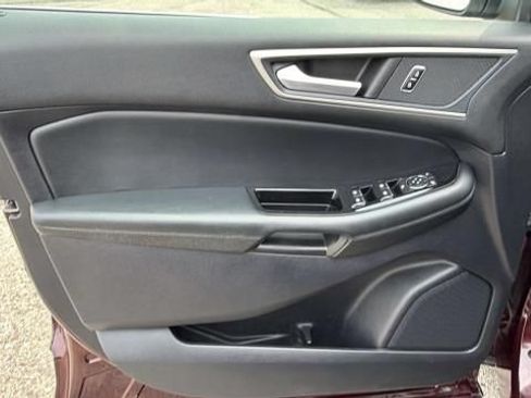 Used 2019 Ford Edge SEL w/ Equipment Group 201A AWD/4WD image 22