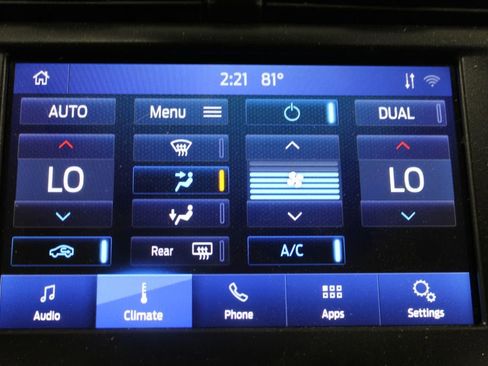 Used 2020 Ford Fusion SE FWD image 28
