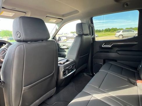 Used 2024 GMC Sierra 1500 SLT AWD/4WD image 12