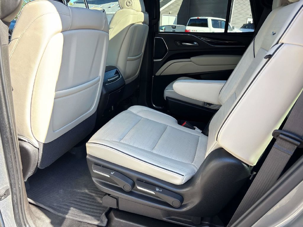 Used 2021 Cadillac Escalade Sport AWD/4WD image 10