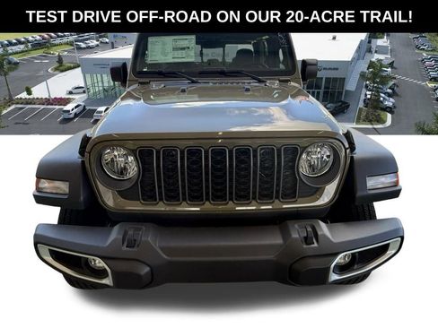 New 2026 Jeep Gladiator Sport image 8