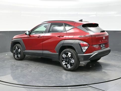 Used 2025 Hyundai Kona SEL AWD/4WD image 4