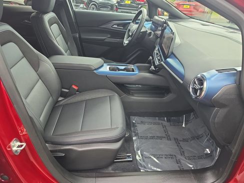 New 2026 Chevrolet Equinox EV LT FWD image 31