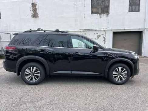 New 2026 Nissan Pathfinder SL AWD/4WD image 4