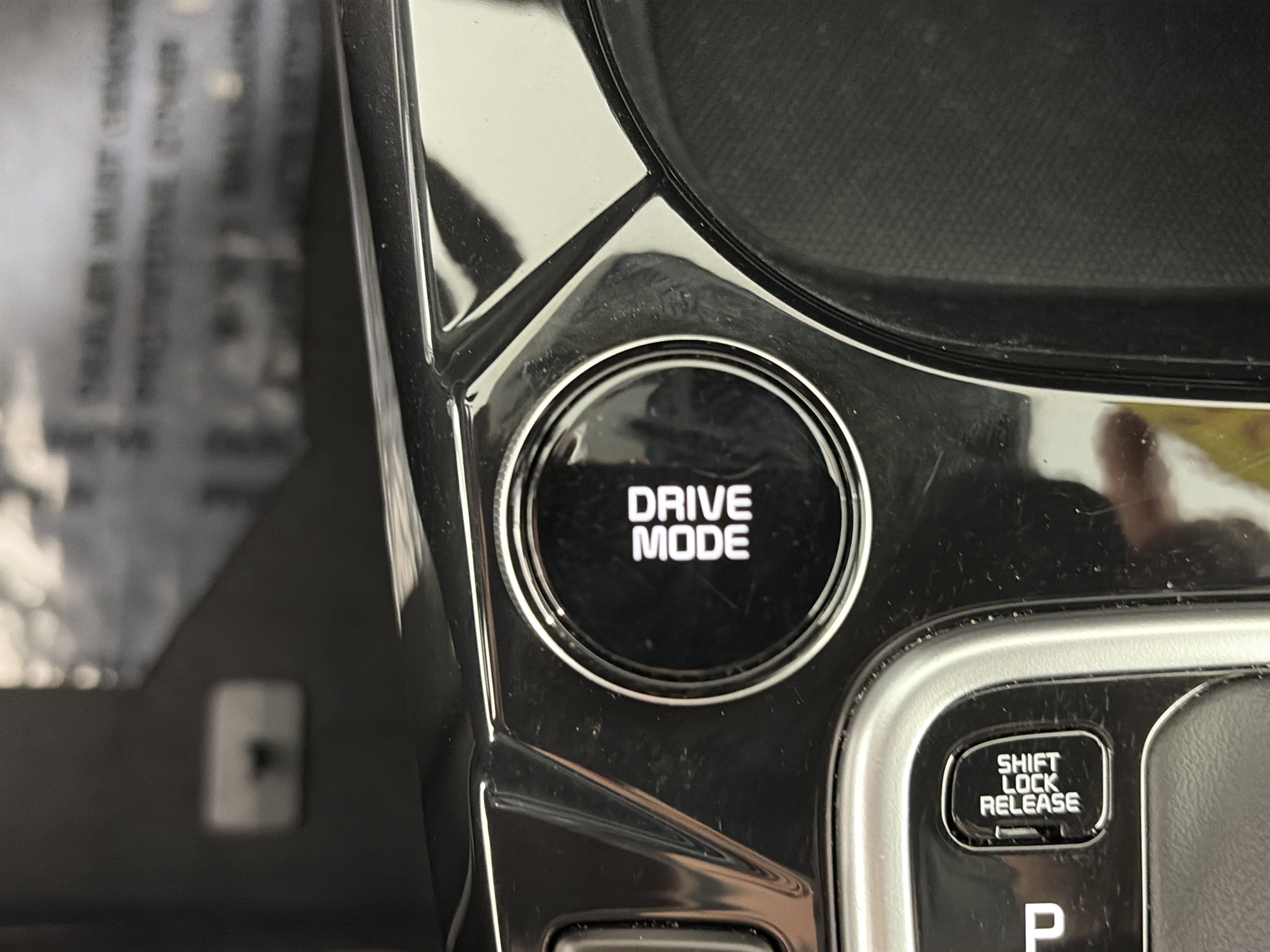 Certified 2025 Kia Seltos S AWD/4WD image 33