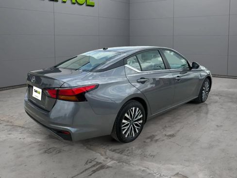 Used 2026 Nissan Altima 2.5 SV FWD image 7