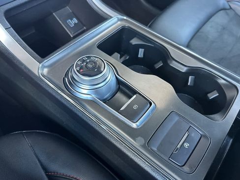 Certified 2022 Ford Edge ST-Line image 21