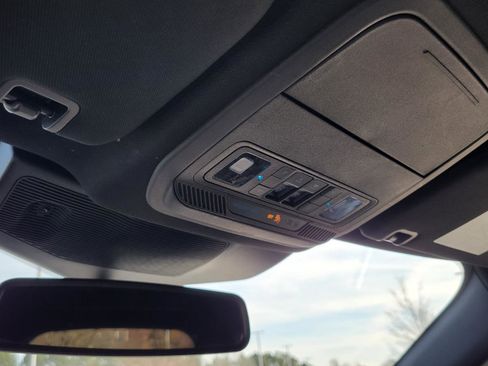 Used 2023 Ford Explorer ST-Line image 29