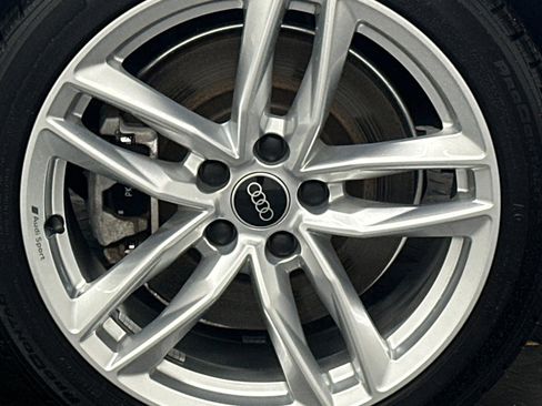 Used 2022 Audi A4 2.0T Premium Plus image 5