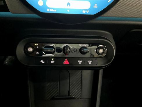 Certified 2025 MINI Cooper 4-Door Hardtop image 36