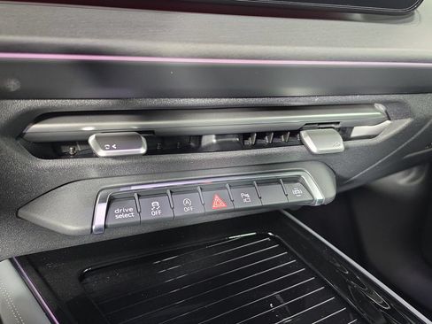 New 2026 Audi Q3 quattro 2.0T AWD/4WD image 31