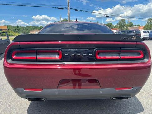 Used 2022 Dodge Challenger R/T Scat Pack RWD image 7