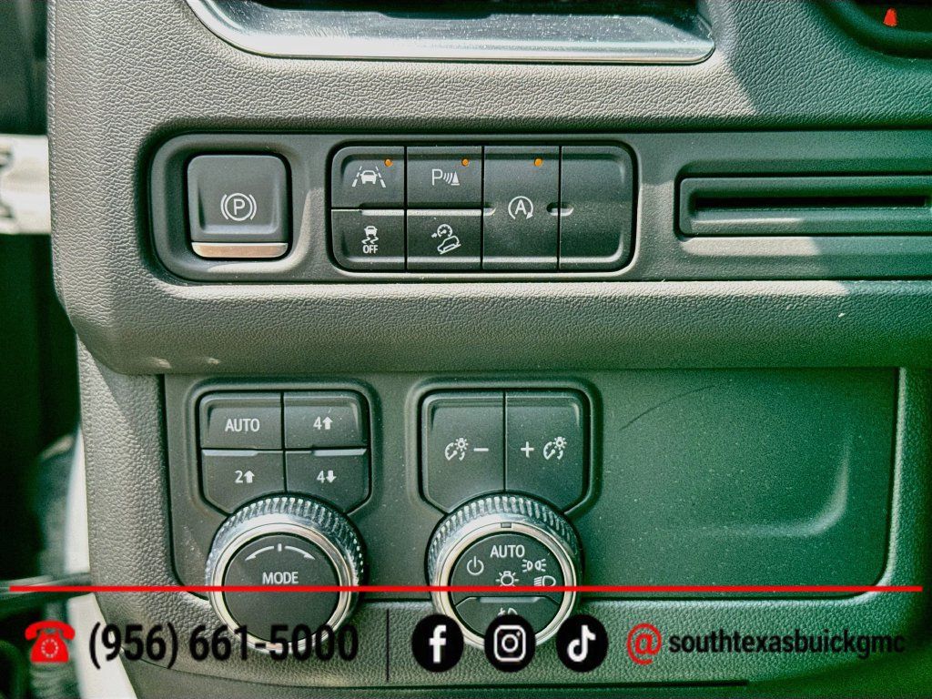 Used 2023 GMC Yukon XL AT4 AWD/4WD image 23