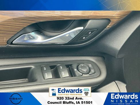 Used 2021 GMC Terrain SLE AWD/4WD image 22