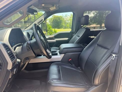 Used 2019 Ford F250 Lariat w/ Lariat Value Package AWD/4WD image 2