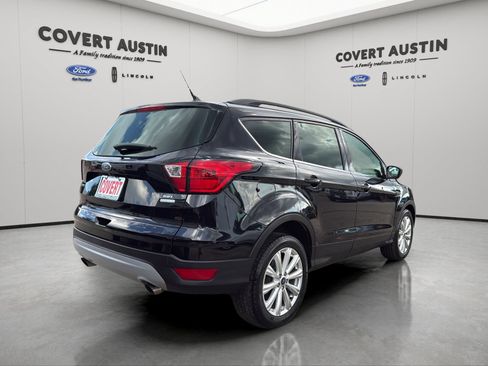 Used 2019 Ford Escape SEL FWD image 4