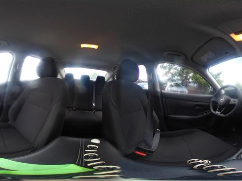 Used 2025 Nissan Sentra S FWD image 37