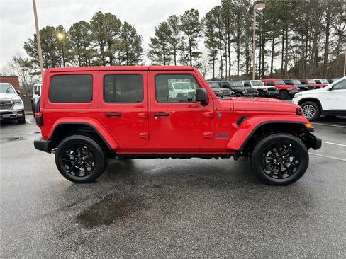 Used 2025 Jeep Wrangler Sahara w/ Safety Group image 5