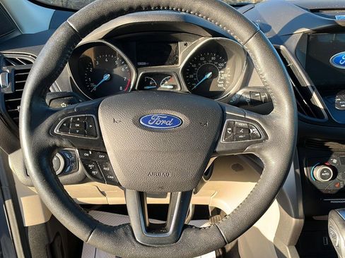 Used 2018 Ford Escape SEL image 13