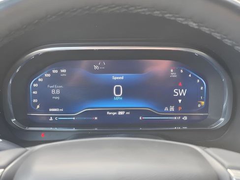 Used 2023 Chevrolet Suburban Premier AWD/4WD image 25