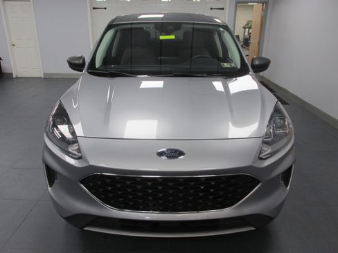 Used 2022 Ford Escape SE w/ Convenience Package FWD image 2