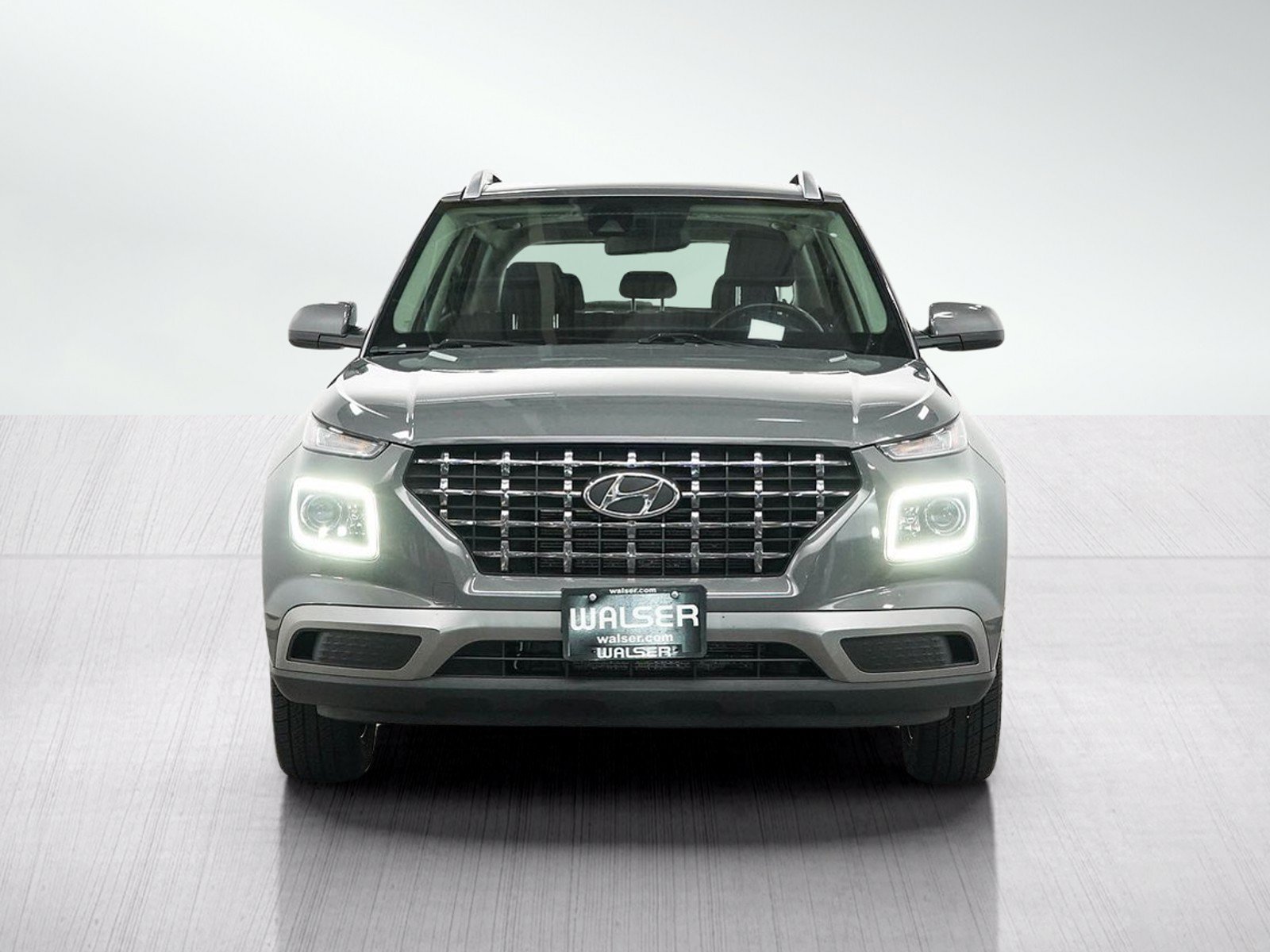 Used 2021 Hyundai Venue SEL w/ Premium Package FWD image 8
