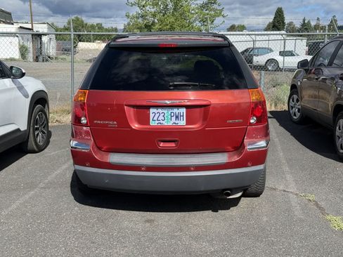 Used 2005 Chrysler Pacifica Touring w/ Heated Seat Group AWD/4WD image 4