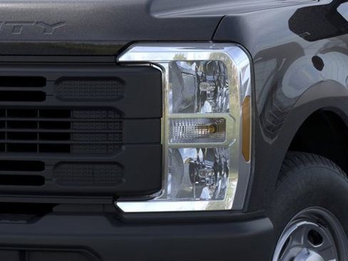 New 2025 Ford F250 XL image 18