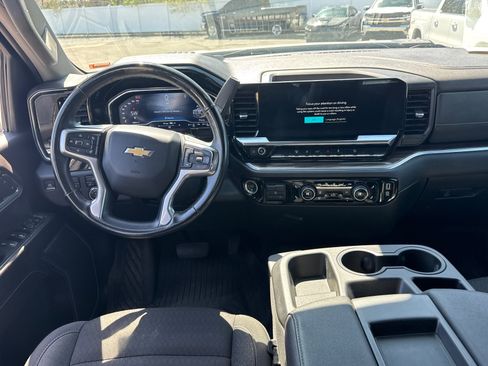 Used 2024 Chevrolet Silverado 2500 LT AWD/4WD image 8