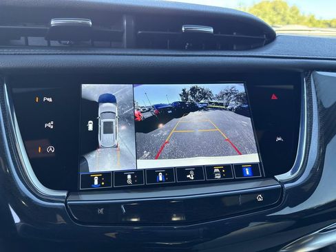 New 2025 Cadillac XT6 Sport image 25