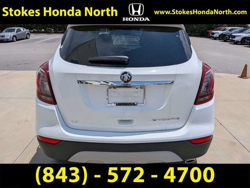 Used 2021 Buick Encore Preferred w/ Safety Package FWD image 12