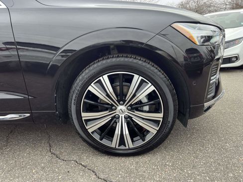 Used 2023 Volvo XC60 B5 Plus image 6