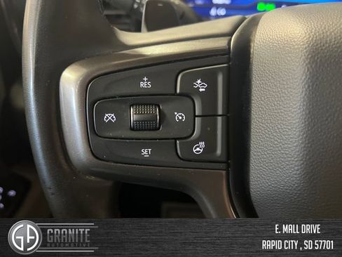 Used 2025 Chevrolet Silverado 1500 ZR2 w/ Technology Package AWD/4WD image 31